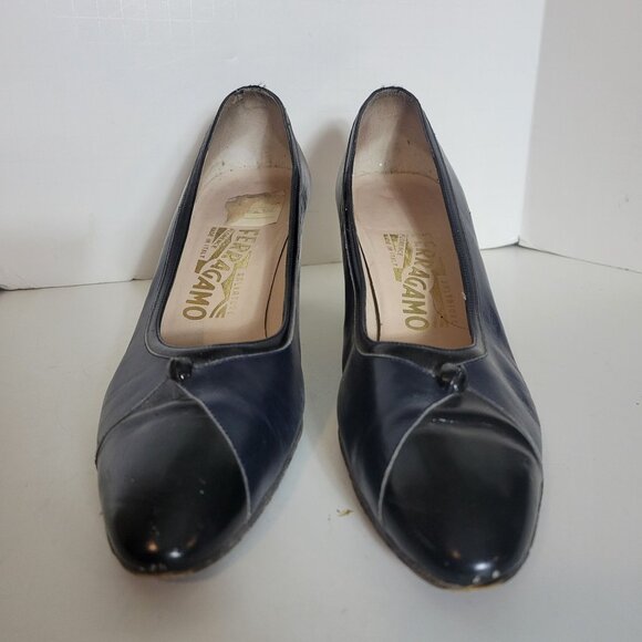Vintage Salvatore Ferragamo Navy Leather Kitten Heel Pumps Womens Size 8.5/AAAAA - Picture 1 of 10